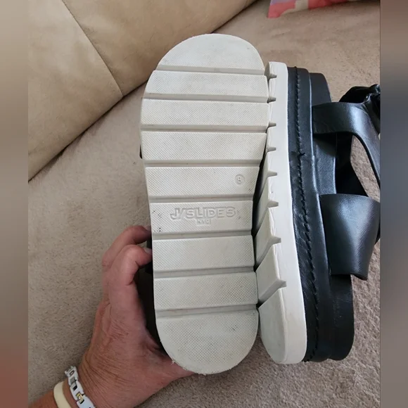 J/SLIDES Black and White Platform Sandals.New Condition - Picture 9 of 9